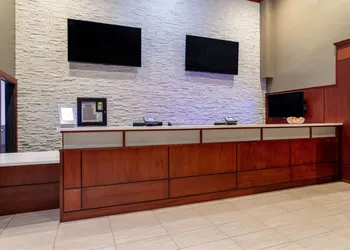 Ramada by Wyndham Northern Grand Hotel & Conference Centre hotel thumbnail 2