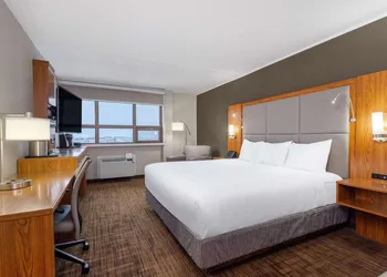 Ramada by Wyndham Northern Grand Hotel & Conference Centre hotel thumbnail 6