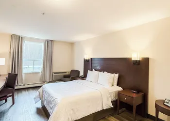 West Edmonton Mall Inn hotel thumbnail 5