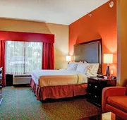 Country Inn & Suites by Radisson, Tyler University Area hotel detail image 3