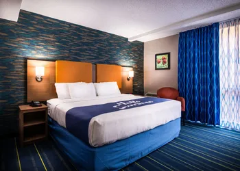Days Inn by Wyndham Wayne hotel thumbnail 4