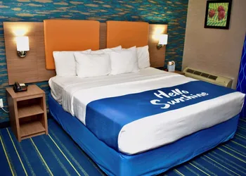 Days Inn by Wyndham Wayne hotel thumbnail 5