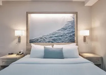 Vittoria Hotel and Suites hotel thumbnail 5