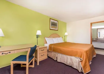 Travelodge by Wyndham Cordele hotel thumbnail 4