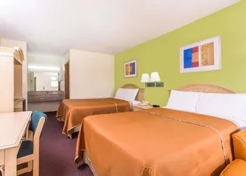 Travelodge by Wyndham Cordele hotel thumbnail 5