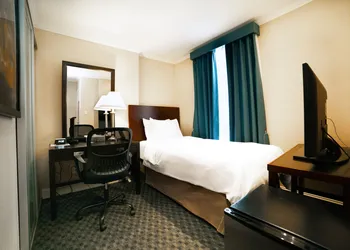 Hotel Stanford hotel thumbnail 6