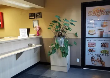 Americas Best Value Inn Lincoln Airport hotel thumbnail 6