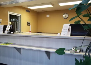 Americas Best Value Inn Lincoln Airport hotel thumbnail 7