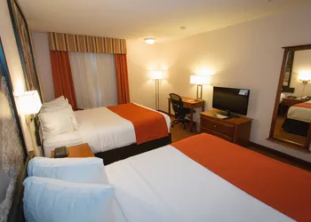 Super 8 by Wyndham Drayton Valley hotel thumbnail 7