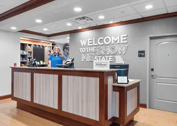 Hampton Inn & Suites St. Louis/South I-55 hotel thumbnail 6