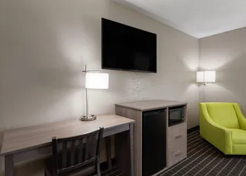 Super 8 by Wyndham Shepherdsville / Louisville South I65 hotel thumbnail 7