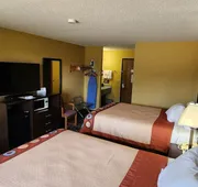 Super 8 by Wyndham Dyersville near Field of Dreams hotel detail image 5