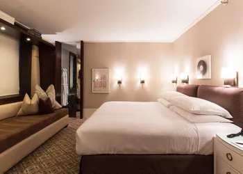 City Club Hotel hotel thumbnail 8