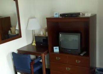 Four Oaks Lodging & RV Resort hotel thumbnail 3