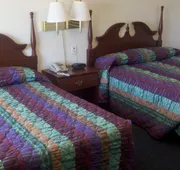 Four Oaks Lodging & RV Resort hotel detail image 4