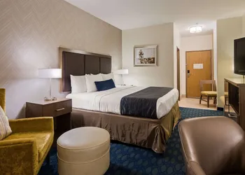 Best Western Plus Tulsa Inn & Suites hotel thumbnail 3