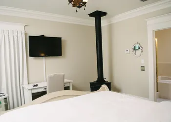 Vizcaya hotel thumbnail 2