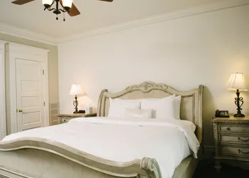 Vizcaya hotel thumbnail 4