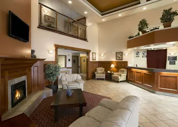 Super 8 by Wyndham Fort Nelson BC hotel thumbnail 2