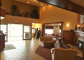 Super 8 by Wyndham Fort Nelson BC hotel thumbnail 3