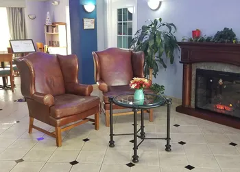 HomeBridge Inn and Suites hotel thumbnail 3