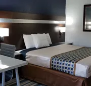 HomeBridge Inn and Suites hotel detail image 7