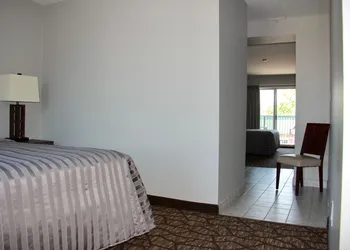 Victoria Motor Inn hotel thumbnail 8