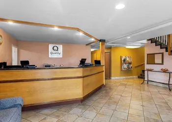 Quality Inn & Suites Vancouver - Hazel Dell hotel thumbnail 2
