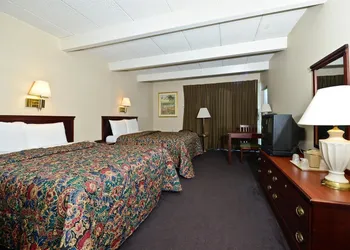 Americas Best Value Inn Phillipsburg hotel thumbnail 5
