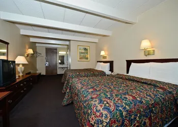 Americas Best Value Inn Phillipsburg hotel thumbnail 7