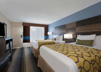Baymont by Wyndham Cheraw hotel thumbnail 8