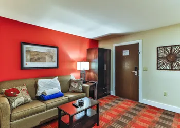 Polynesian Hotel & Suites Wisconsin Dells/Lake Delton hotel thumbnail 8