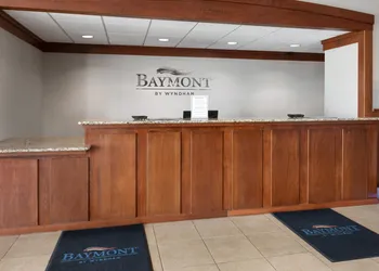 Baymont by Wyndham Jamestown Conference Center & Water Park hotel thumbnail 4