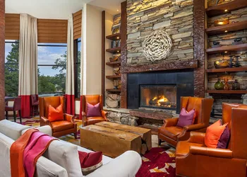 Lake Arrowhead Resort and Spa hotel thumbnail 2