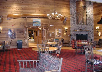 The Lodge at Crooked Lake hotel thumbnail 5