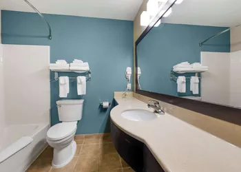 Sleep Inn & Suites Hays I-70 hotel thumbnail 7