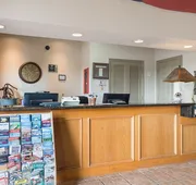 Quality Inn & Suites Victoria South hotel detail image 5
