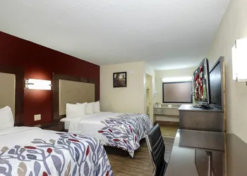 Red Roof Inn Columbus, MS hotel thumbnail 4