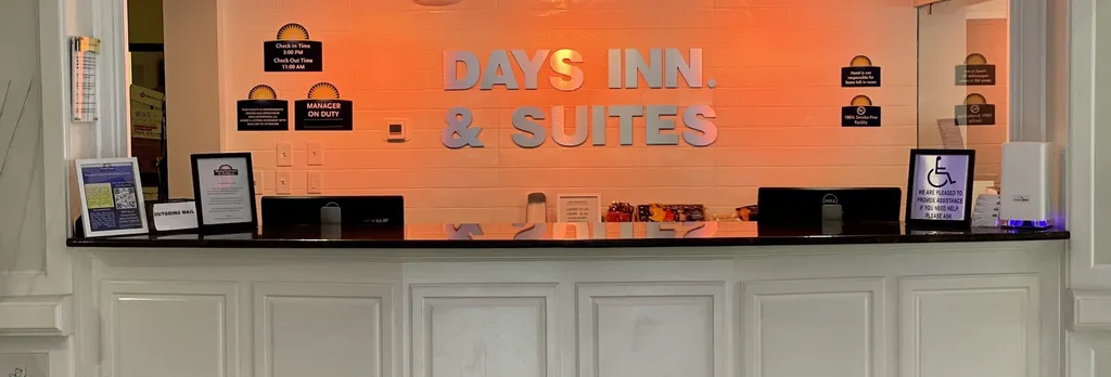 Hotel photo 1 of 99