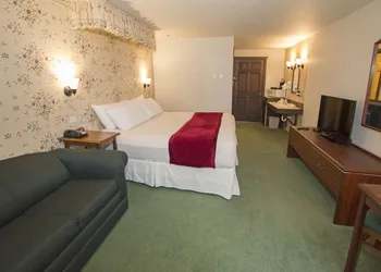 Auld Holland Inn hotel thumbnail 6