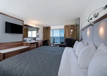 Auberge De La Pointe hotel thumbnail 5