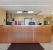 Econo Lodge Inn & Suites Des Moines Fairgrounds Area hotel detail image 4