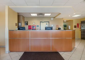 Econo Lodge Inn & Suites Des Moines Fairgrounds Area hotel thumbnail 4