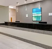 La Quinta Inn & Suites by Wyndham Mercedes Outlet Mall hotel detail image 7