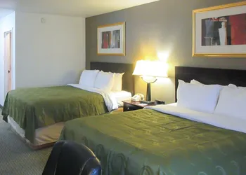 Quality Inn Longmont hotel thumbnail 4