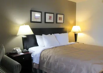 Quality Inn Longmont hotel thumbnail 7