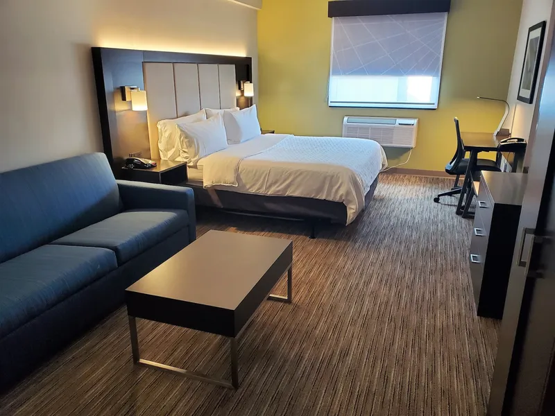 Holiday Inn Express Maspeth by IHG hotel detail image 2