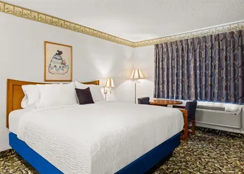 Americas Best Value Inn by Sonesta Pecos hotel thumbnail 3