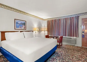 Americas Best Value Inn by Sonesta Pecos hotel thumbnail 8