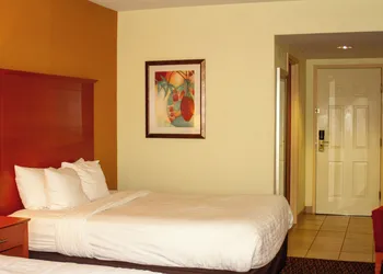 University Hotel & Suites Shippensburg, Trademark by Wyndham hotel thumbnail 6